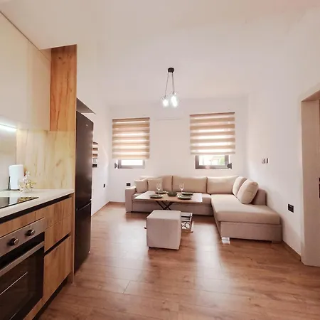Diokris Modern & Cozy Near Ohrid Appartamento Pogradec