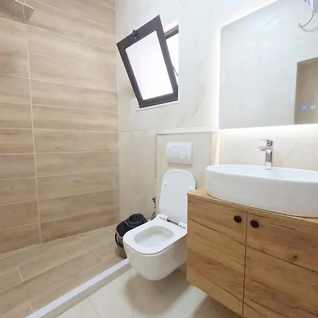Diokris Modern & Cozy Near Ohrid *